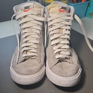 Mens Nike Mid Blazer 77